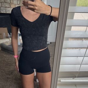 lululemon athletica Black Short Sleeve Tee